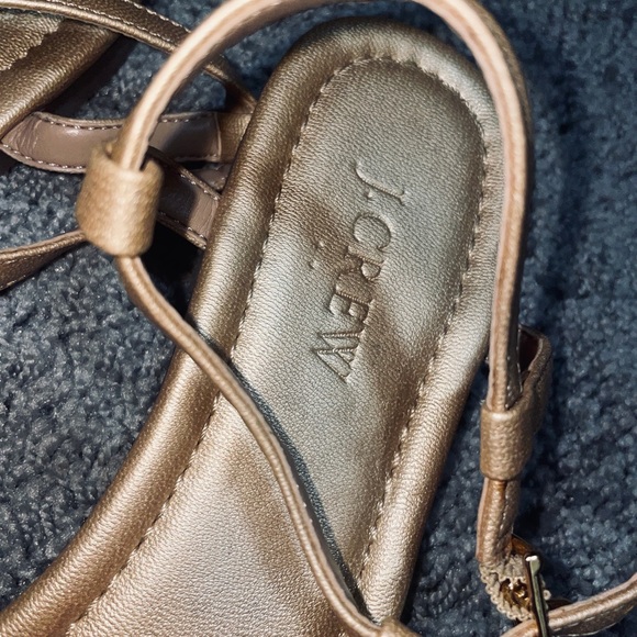 SANDLES - Picture 2 of 2